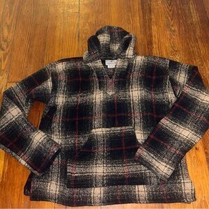 Legendary Whitetails Women's Medium hoodie  Plaid Coat Pink Blue Hooded CUTE